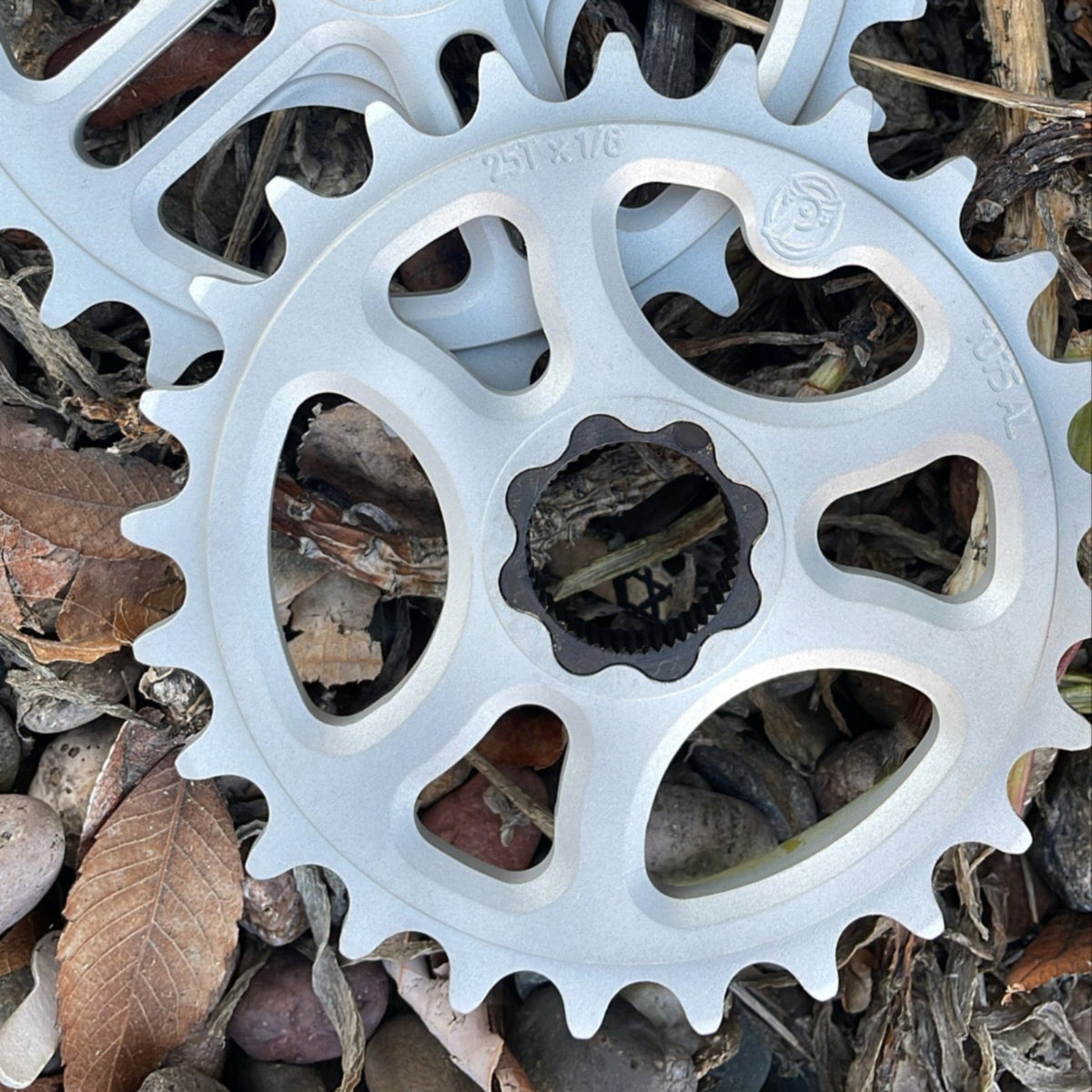Profile Galaxy 22mm Spline Drive Sprocket Winter Cloud Shane