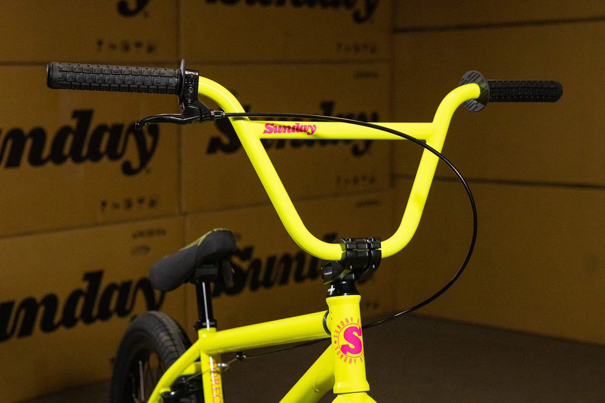 Sunday Forecaster Ross Bike Gloss Fluorescent Yellow BMX Bikes